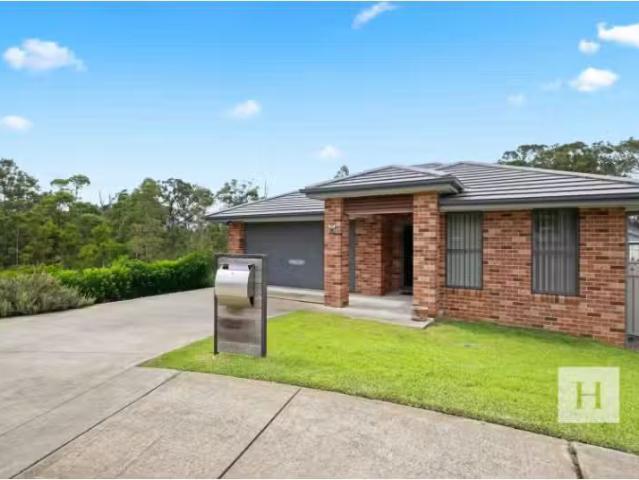 For Rent! 14 Goorangai Cl, Wadalba House for rent Listed by R.