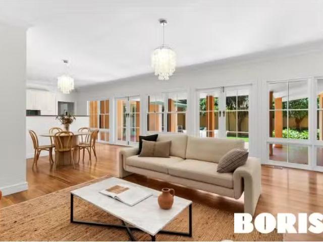 Just in! 14 Gooreen Street, Reid House for rent Listed by Lee.