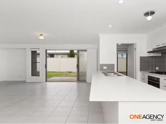 Cheap 14 Dalwood Rd, East Branxton House for rent Listed by J.