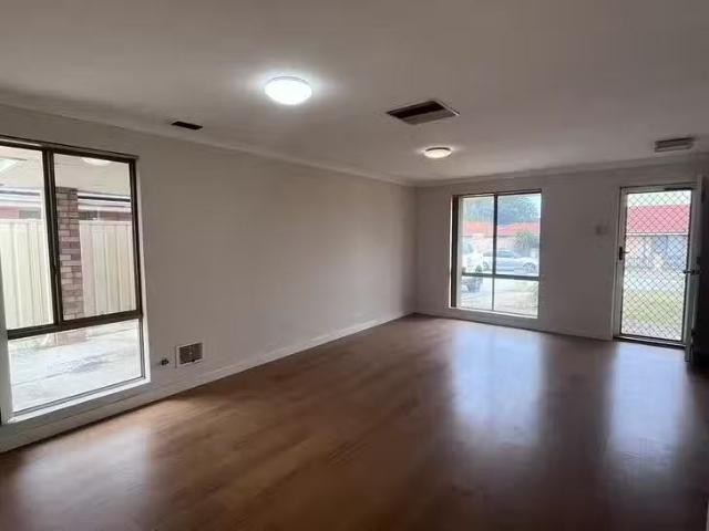 Deal! 14 Ottawa Crescent, Beechboro, WA 6063
