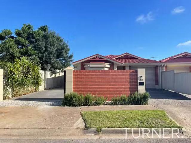 Cozy 14 Pedlar Street, Seaton, SA 5023