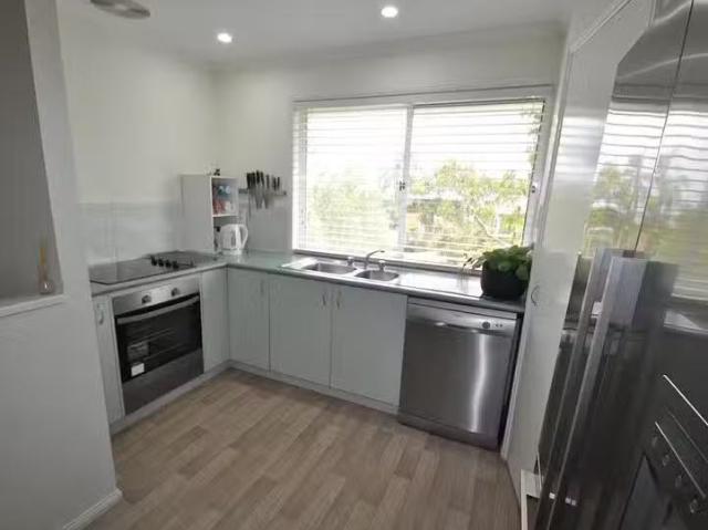 Just in! 14A Oakley Street, Manly, QLD 4179