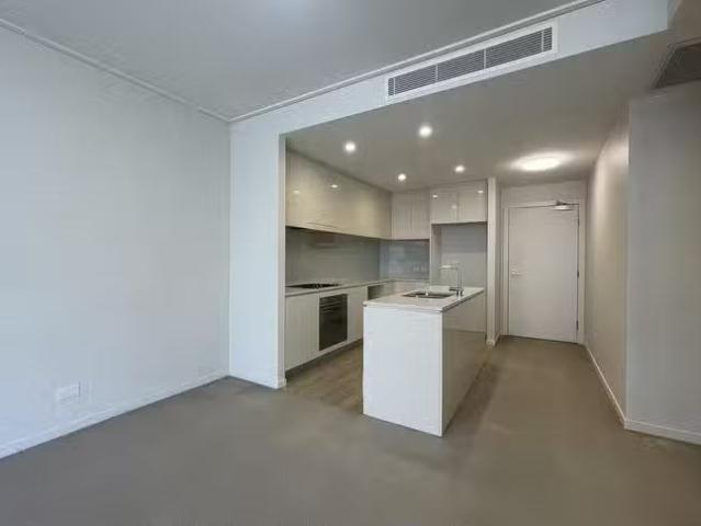 Just in! 1502/1 Nield Avenue, Greenwich, NSW 2065