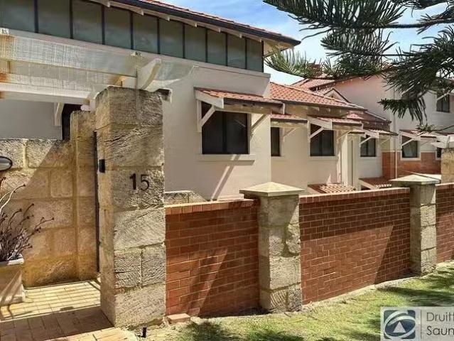 Just in! 15/14 Itea Place, Mindarie, WA 6030