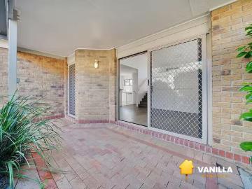 Cozy 15/32 Tomkins Road, Riverhills, QLD 4074