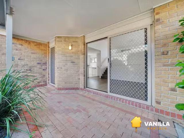 Just in! 15/32 Tomkins Road, Riverhills, QLD 4074