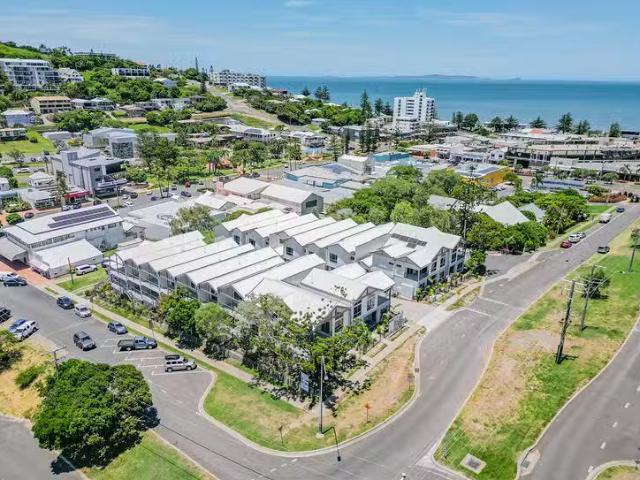 Cozy 15/35 Queen Street, Yeppoon, QLD 4703