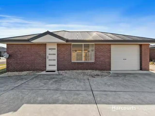 Just in! 1/53 Seymour Street, BRIGHTON, TAS 7030 House for R.