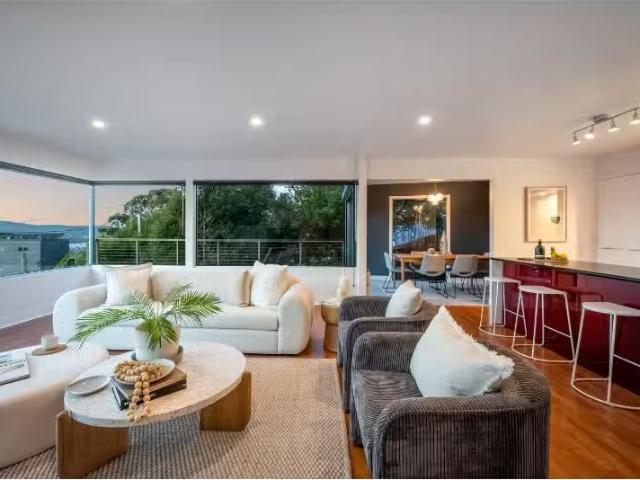 Charming 15 Baintree Ave, Dynnyrne House for rent Listed by O.