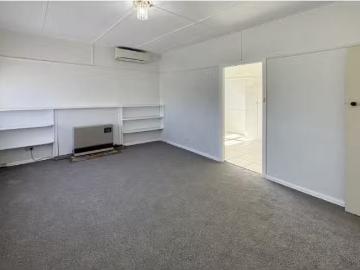 Unique 15 Baroona Avenue, Cooma House for rent Listed by Moll.