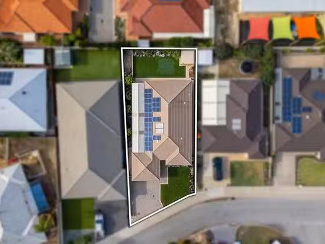Nice 15 Karak Road, Wannanup, WA 6210