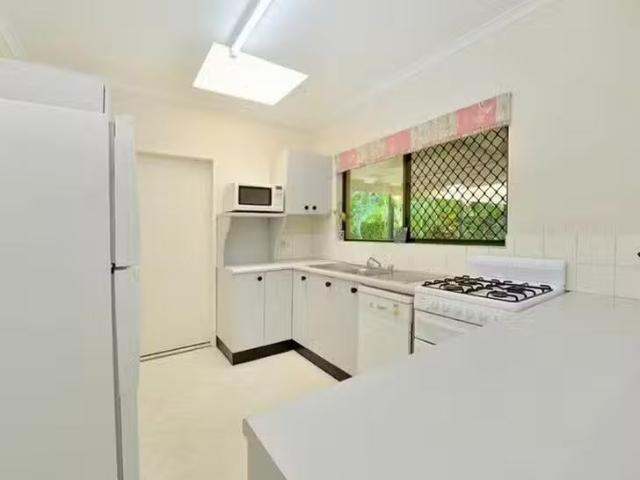 Just in! 15 Hobson Drive, Brinsmead, QLD 4870