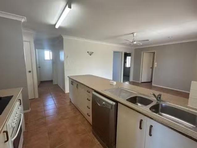 For Rent! 15 Stitt Close, Glen Eden, QLD 4680