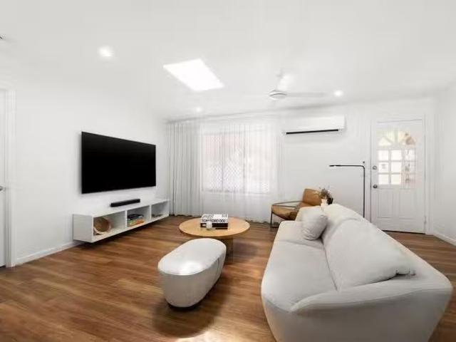 Rental! 15 Wrigley Street, Maroochydore, QLD 4558
