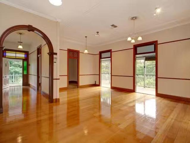 Rental! 15 Turner Street, Sherwood, QLD 4075