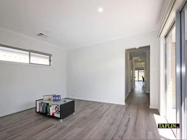 For Rent! 15A Vinall Road, Modbury, SA 5092