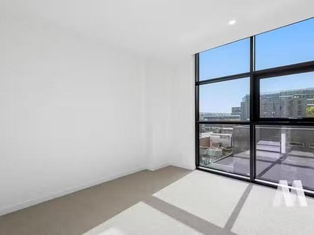 Cheap 16/139 Boundary Road, North Melbourne, VIC 3051