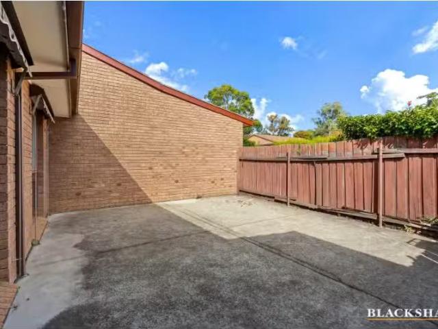 Unique 16/14 Marr Street, Pearce House for rent Listed by Mol.