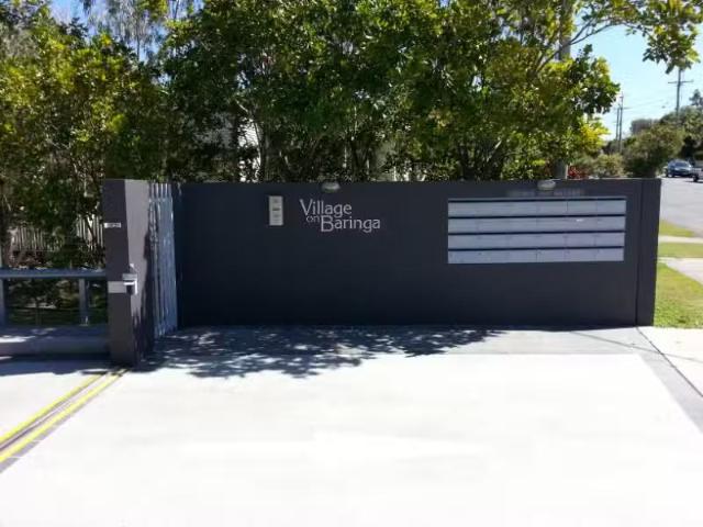 Nice 16/19 Baringa Street, MORNINGSIDE Townhouse for rent Lis.