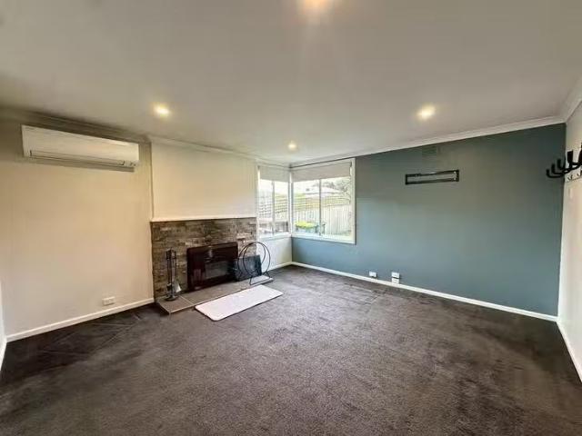 Cozy 16 Cowle Road, Bridgewater, TAS 7030