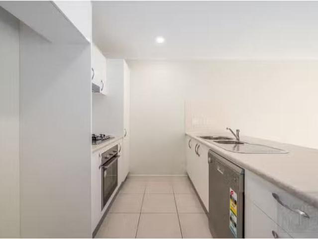 For Rent! 1/6 Cameron Street, Jesmond Apartment for rent List.
