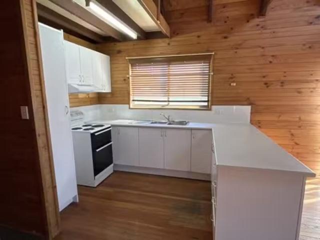 For Rent! 16 Boronia Drive, TAMWORTH House for rent Listed by.