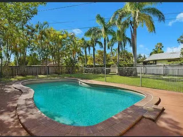 Unique 16 Emerald Street, Marsden, QLD 4132