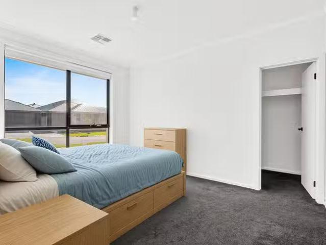For Rent! 16 Isabella Crescent, Angle Vale, SA 5117