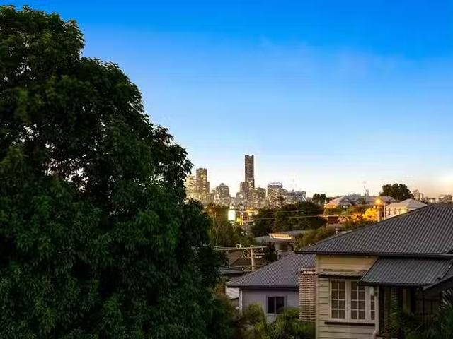 Just in! 16 Toohey Avenue, Greenslopes, QLD 4120