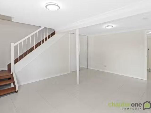 Cheap 16 Ventura Street, Upper Mount Gravatt, QLD 4122