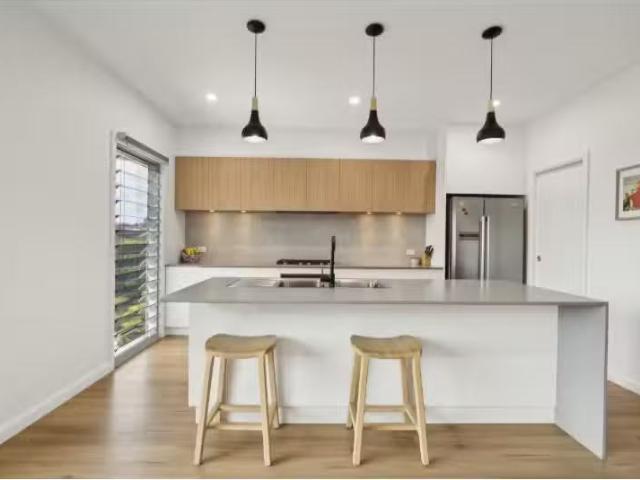 Unique 16b Anniversary Place, COFFS HARBOUR House for rent Li.