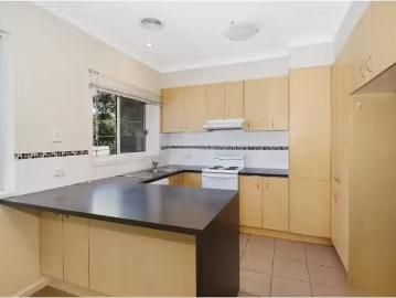 Charming 1/745 Alma Street, ALBURY Townhouse for rent Listed.