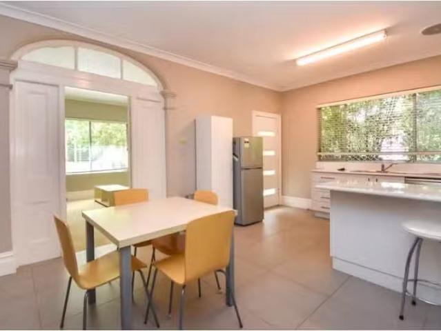 Just in! 1/74 Sampson Street, ORANGE Apartment for rent Liste.