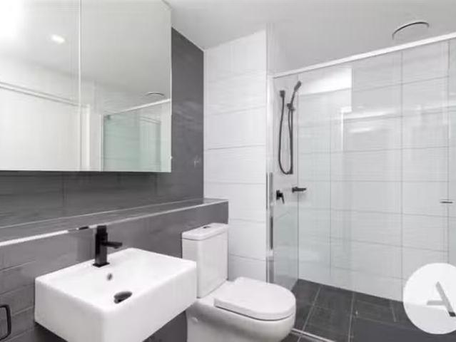 Nice 177/1 Anthony Rolfe Avenue, Gungahlin, ACT 2912