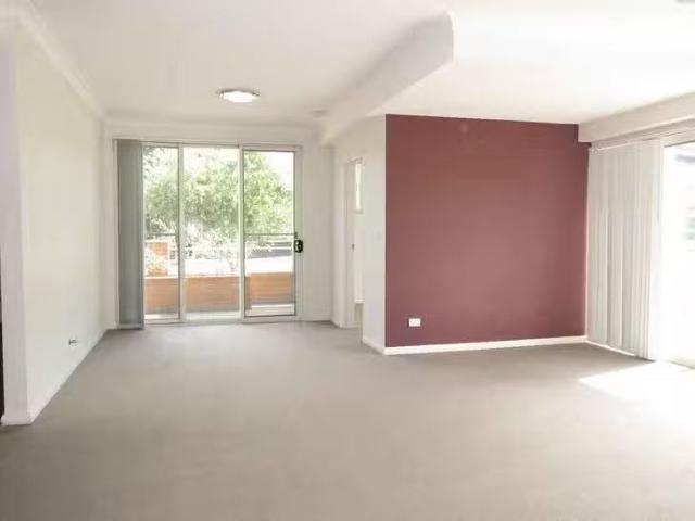 Nice 1/77 Wentworth Avenue, Wentworthville, NSW 2145