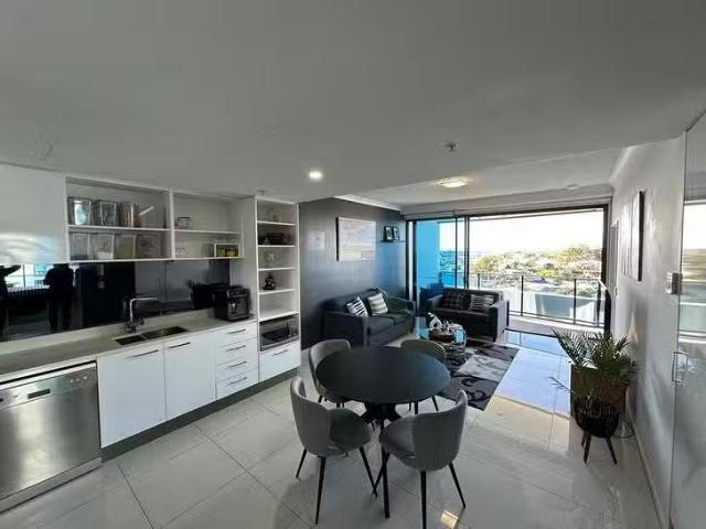 New 1706/5 Harbour Side Court, Biggera Waters, QLD 4216