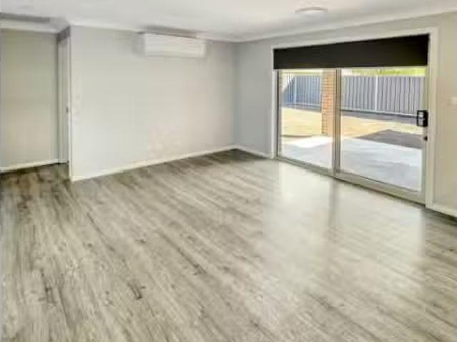 New 171B Mc Lachlan Street, Orange House for rent Listed by S.