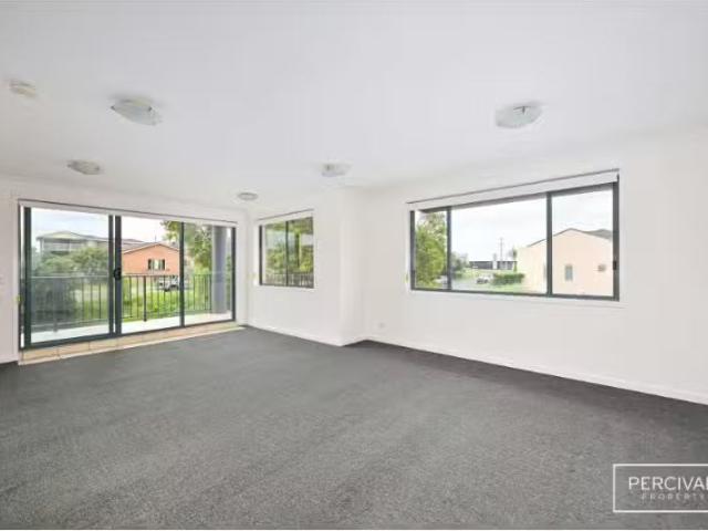 Deal! 17/27 29 Waugh Street, Port Macquarie Apartment for rent.