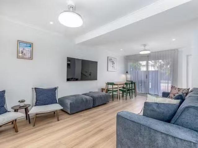 Nice 1/7 Clematis Court, Marcoola, QLD 4564