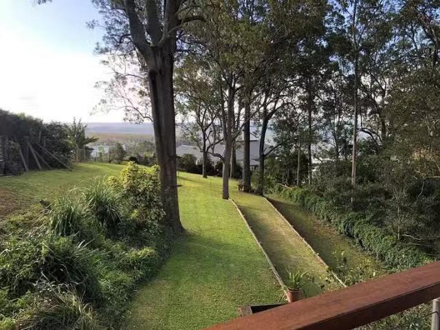 Deal! 17 Harvey Street, Mount Lofty, QLD 4350