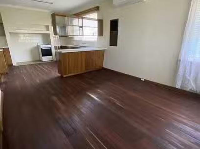 Deal! 17 Morley Drive East, Morley, WA 6062