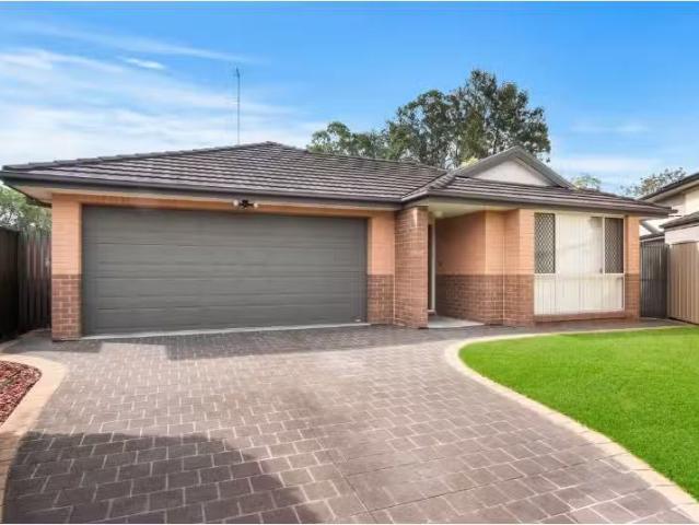 New 17 Norfolk Place, North Richmond House for rent Listed by.