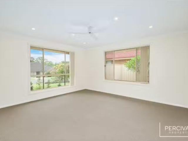 Deal! 17 Rivergum Drive, Port Macquarie House for rent Listed.