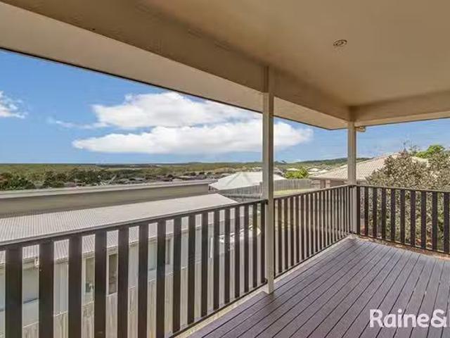 Unique 17 Wentworth Place, Glen Eden, QLD 4680