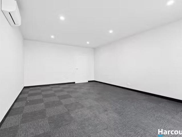 Unique 18/72 Alfred Street, WARRAGUL, VIC 3820 Offices for R.