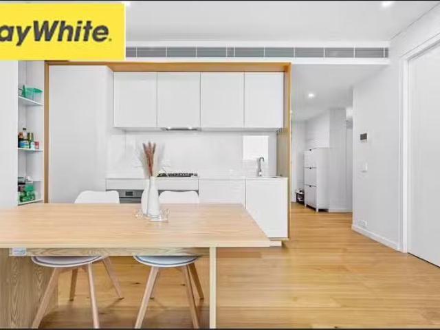 Charming 1807/1 Chippendale Way, Chippendale NSW 2008