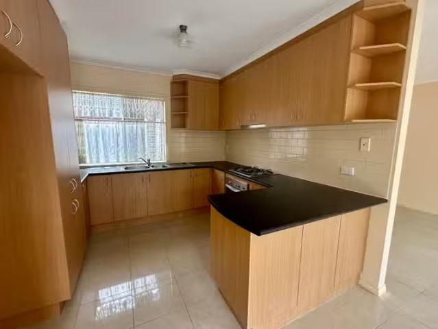 Charming 18 Aneta Avenue, Hillside VIC 3037