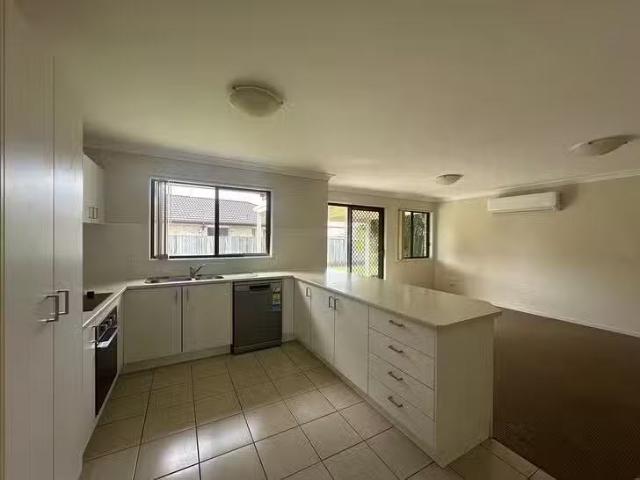 New 18 Bayridge Heights Drive, Nikenbah, QLD 4655