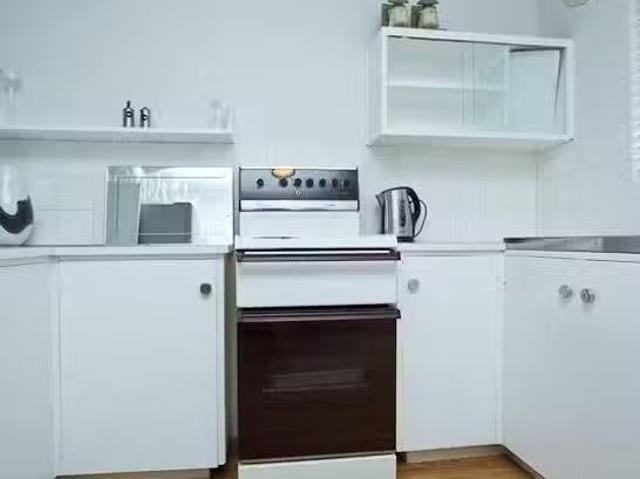 For Rent! 18 Hay Street, Jolimont, WA 6014