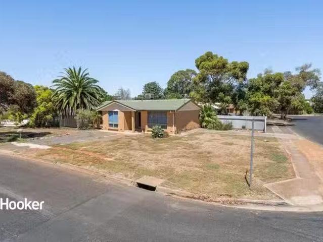 Just in! 18 Hindmarsh Boulevard, Evanston Gardens, SA 5116